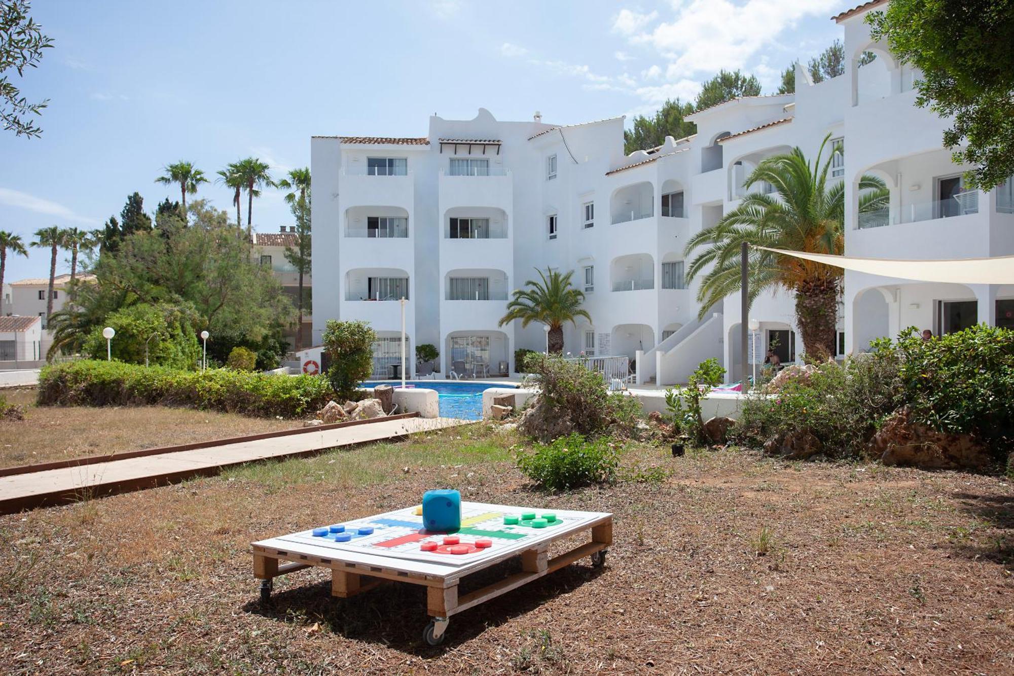Bj Apartamentos Europa Sa Coma  Exterior photo